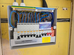 fusebox electrician corby